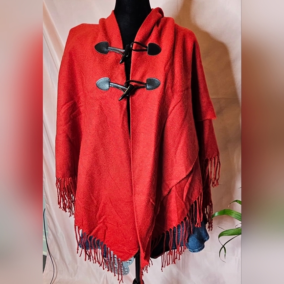 Bohemian Red Fringe Shawl Wrap / Toggle Front Cape - One Size - Picture 4 of 16